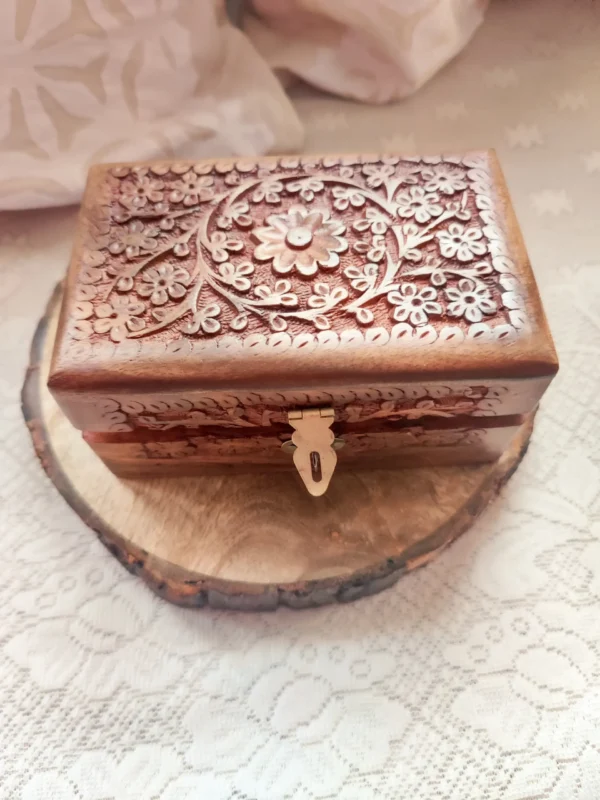 Sheesham Handcrafted Wooden carved Box scaled
