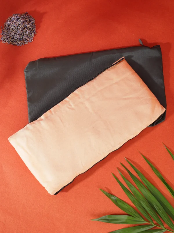lavender flaxseed aromatherapy eye pillow main product shot