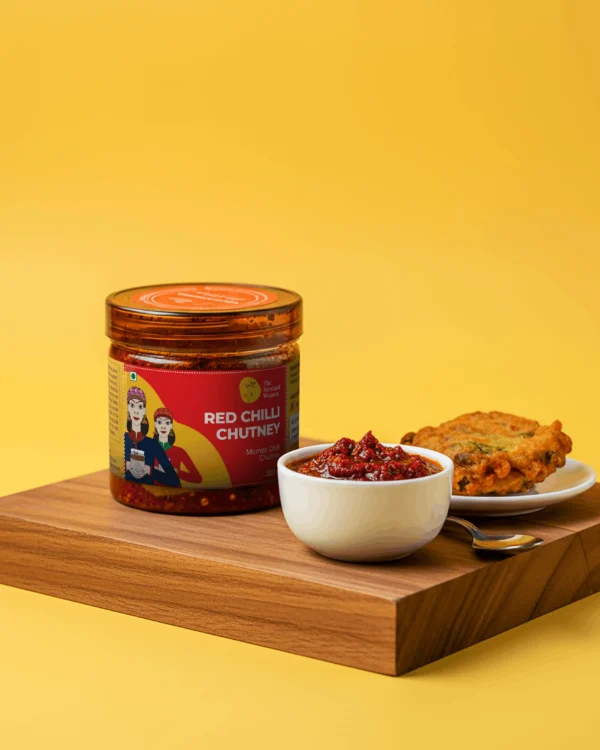 red chilli chutney pakora side serving
